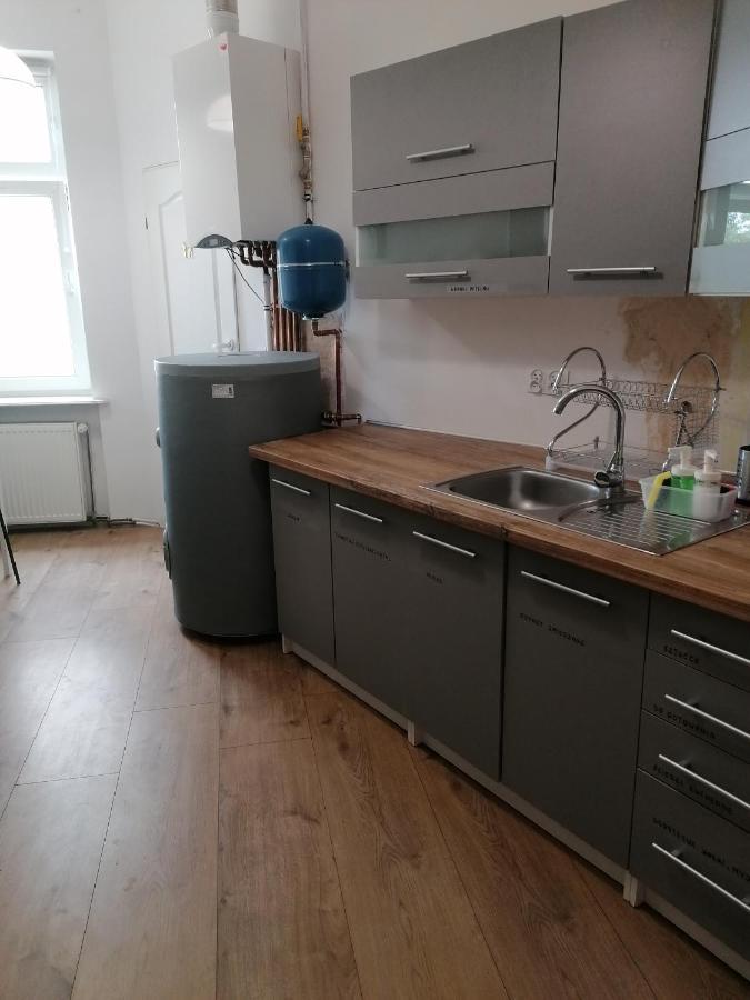 Hostel Tulip - Pokój 5 ze wspólną łazienką i kuchnią Szczecin Zewnętrze zdjęcie