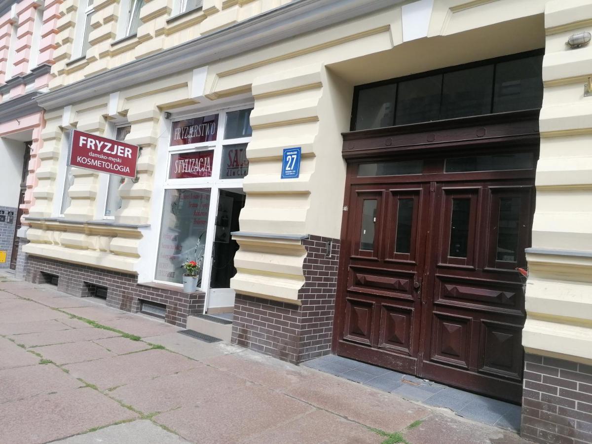 Hostel Tulip - Pokój 5 ze wspólną łazienką i kuchnią Szczecin Zewnętrze zdjęcie