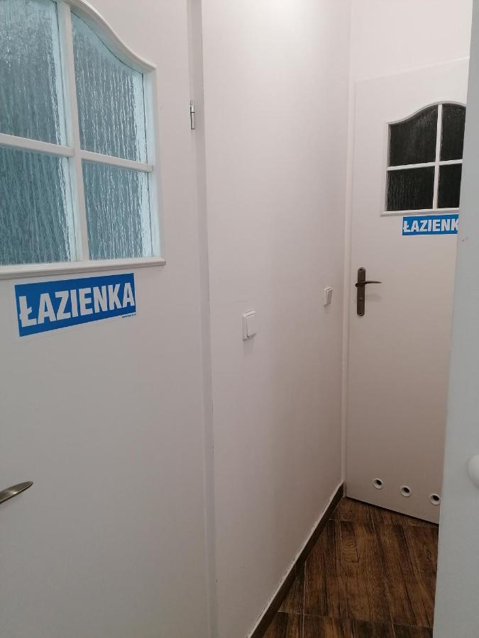 Hostel Tulip - Pokój 5 ze wspólną łazienką i kuchnią Szczecin Zewnętrze zdjęcie