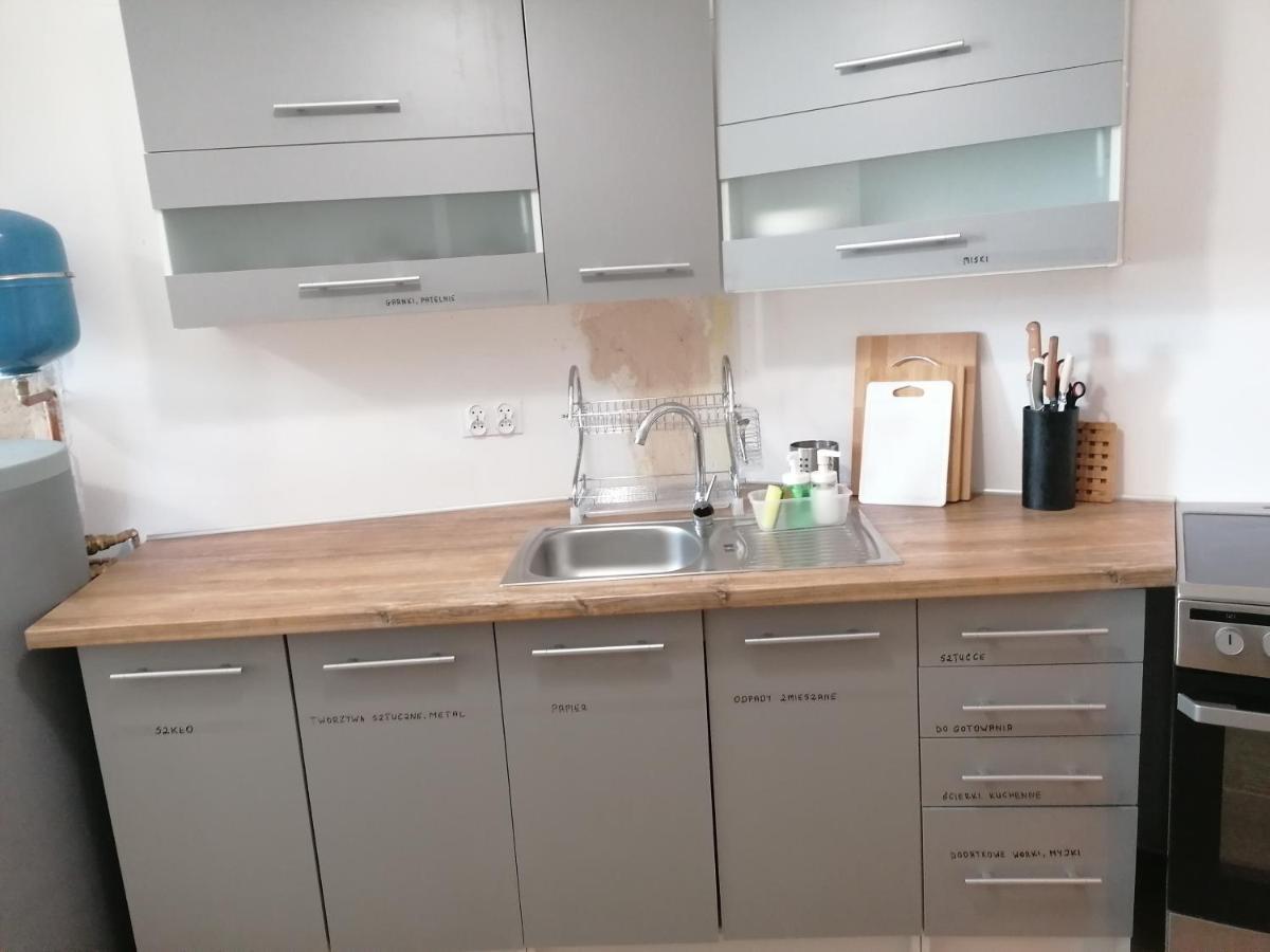 Hostel Tulip - Pokój 5 ze wspólną łazienką i kuchnią Szczecin Zewnętrze zdjęcie