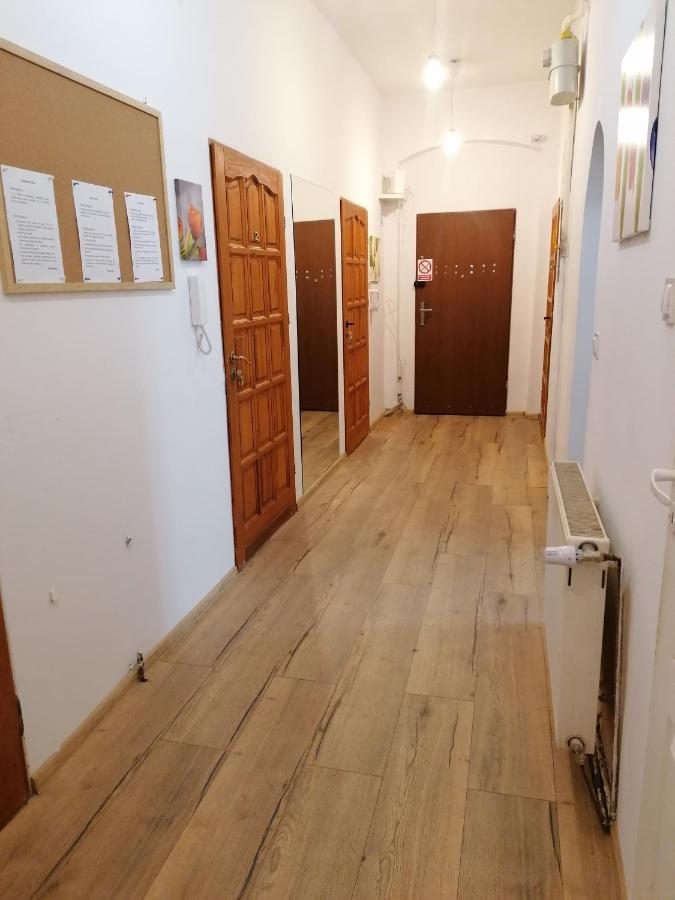 Hostel Tulip - Pokój 5 ze wspólną łazienką i kuchnią Szczecin Zewnętrze zdjęcie