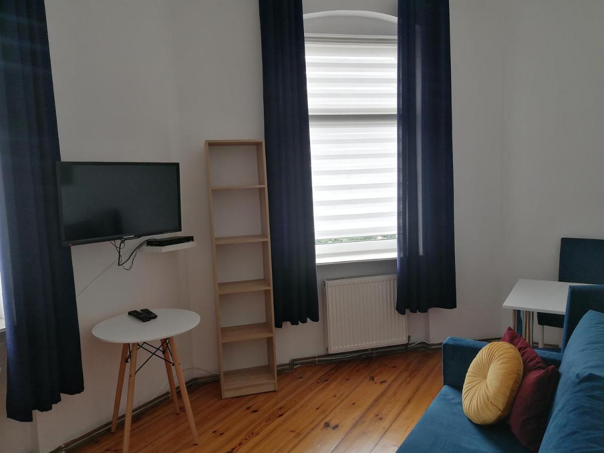 Hostel Tulip - Pokój 5 ze wspólną łazienką i kuchnią Szczecin Zewnętrze zdjęcie
