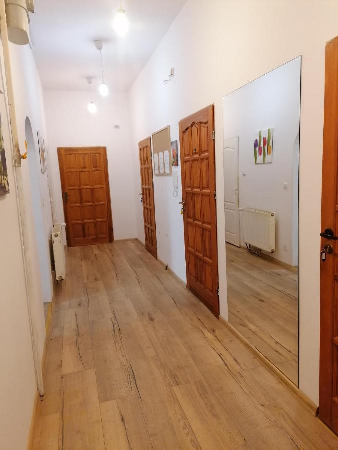 Hostel Tulip - Pokój 5 ze wspólną łazienką i kuchnią Szczecin Zewnętrze zdjęcie