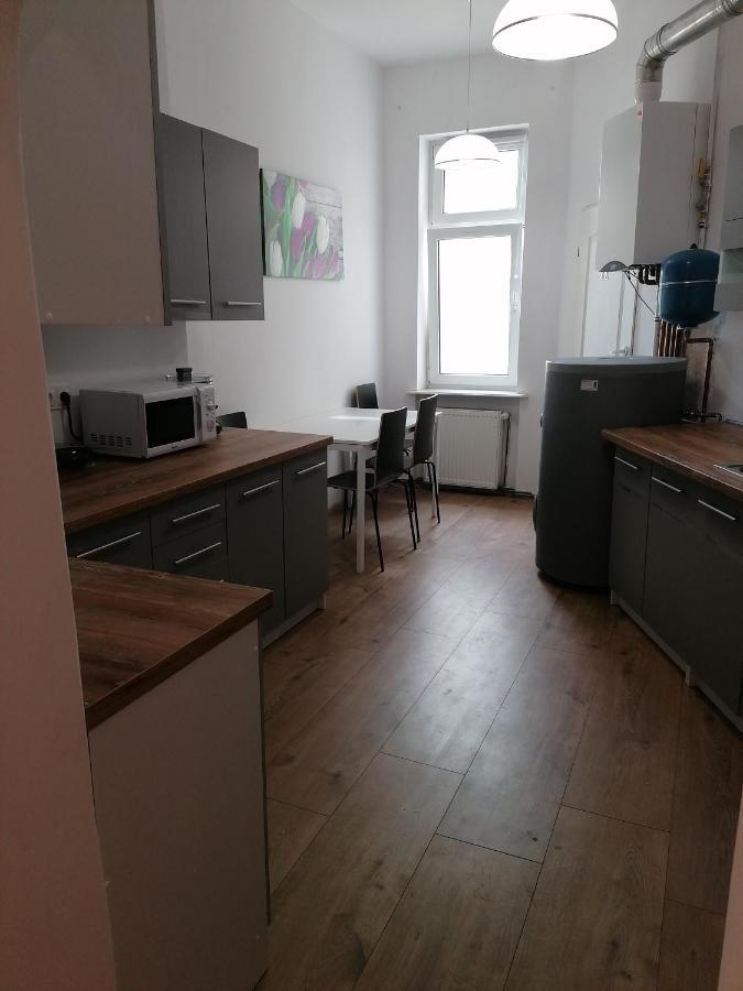 Hostel Tulip - Pokój 5 ze wspólną łazienką i kuchnią Szczecin Zewnętrze zdjęcie