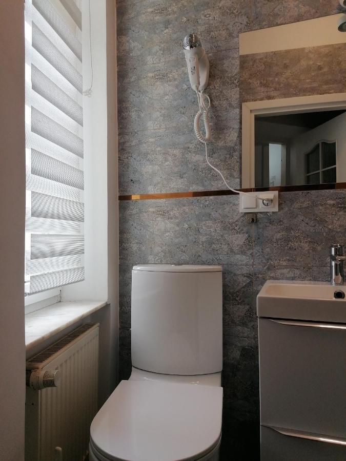 Hostel Tulip - Pokój 5 ze wspólną łazienką i kuchnią Szczecin Zewnętrze zdjęcie