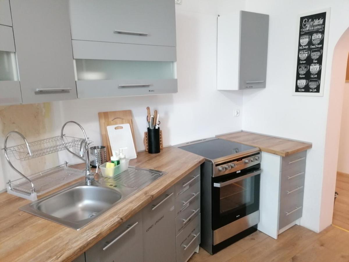 Hostel Tulip - Pokój 5 ze wspólną łazienką i kuchnią Szczecin Zewnętrze zdjęcie
