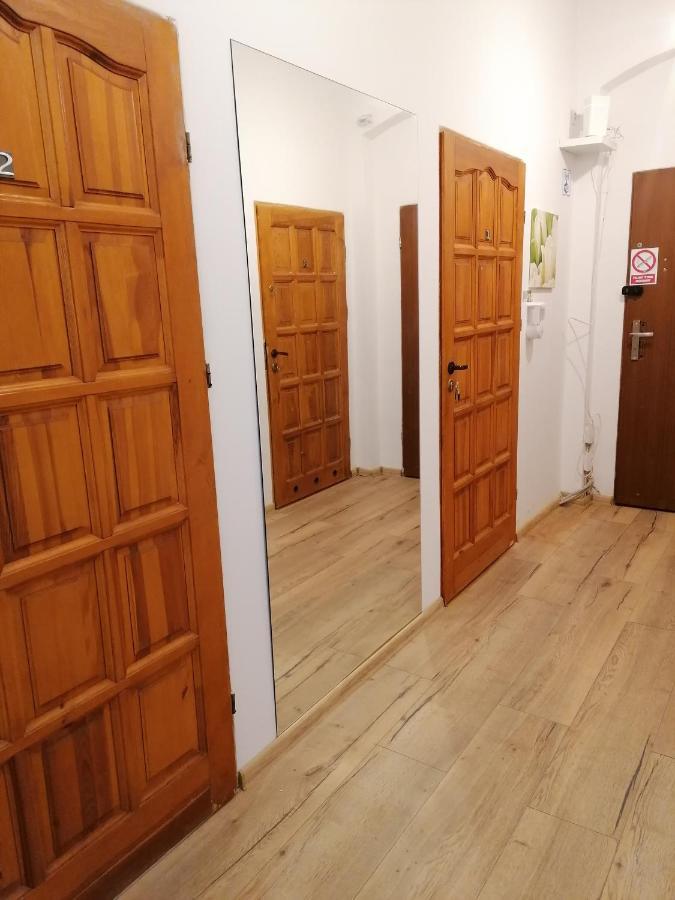 Hostel Tulip - Pokój 5 ze wspólną łazienką i kuchnią Szczecin Zewnętrze zdjęcie